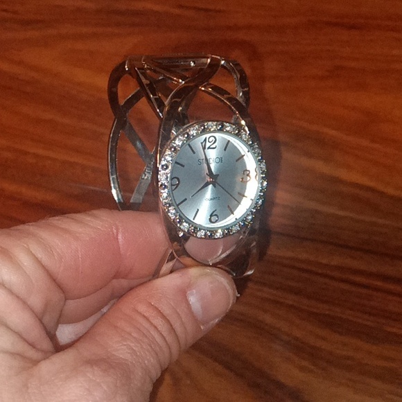 Studio Cuff Bangle Watch ( needs battery) - Picture 2 of 4